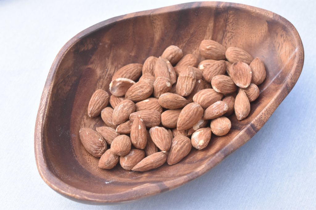 Saltede mandler med røget paprika - opskrift