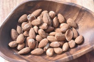 Saltede mandler med røget paprika - opskrift