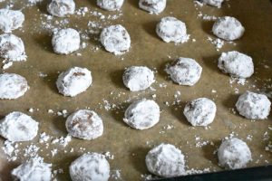 Jule crinkle cookies med kanel - nem opskrift