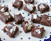 DSC_2339 • nogetiovnen.dk Nougatbidder uden chokolade - billig opskrift