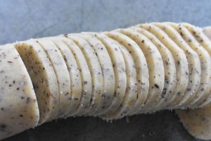 Nøddespecier opskrift - lækre nøddesmåkager. Speciedej