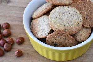 Nøddespecier opskrift - lækre sprøde nøddesmåkager