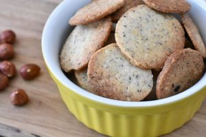 Nøddespecier opskrift - lækre sprøde nøddesmåkager