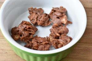 Nougat knas med cornflakes & mandler