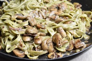 Pastaret med svampe og fløde - cremet pasta