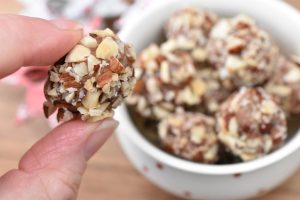 Trøfler med nougat og nødder - nem fudge