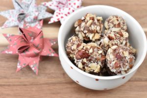 Trøfler med nougat og nødder - nem fudge