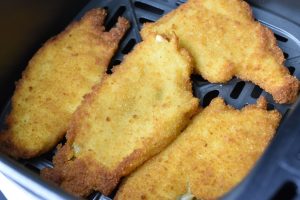 Fiskefilet i airfryer - sprød & paneret - nem opskrift