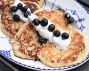 Protein pandekager med skyr og havregryn