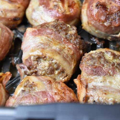 Hakkebøf i airfryer -opskrift på bøf med bacon