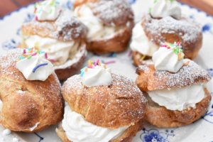 DSC_3319 • nogetiovnen.dk Nemme små semlor boller af croissant dej på dåse