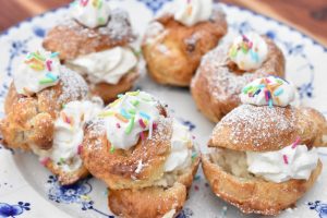 DSC_3321 • nogetiovnen.dk Nemme små semlor boller af croissant dej på dåse