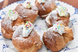 DSC_3327 • nogetiovnen.dk Små semlor boller af croissant dej på dåse