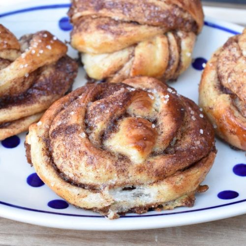 Kanelsnurrer - opskrift på brunsviger snurrer