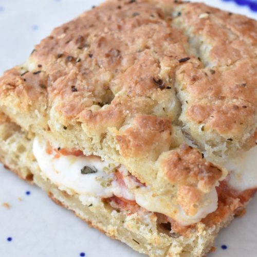Foccacia sandwich med mozzarella
