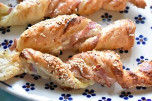 Butterdejsstænger - snoede bacon twistere