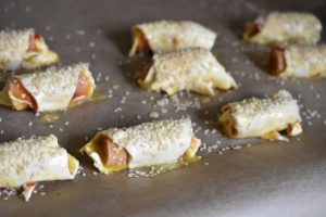 Pølsehorn af butterdej - indbagte pølser