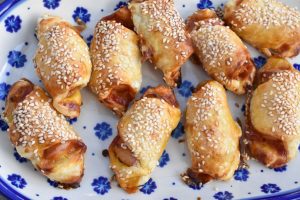 Pølsehorn af butterdej - indbagte pølser