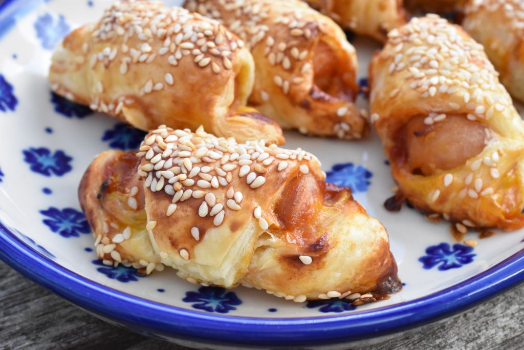 Pølsehorn af butterdej - indbagte pølser