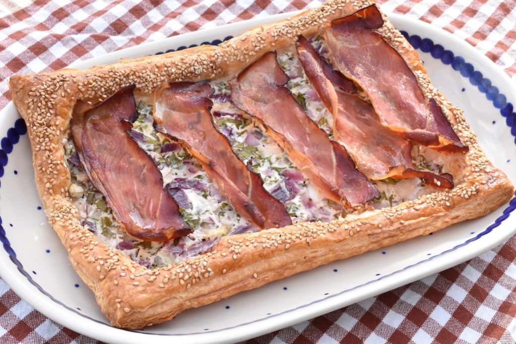 Butterdejstærte med skinke og ramsløg - nem