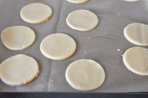 Medaljer med flødecreme - nemme flødekager