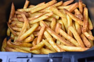Frosne pommes frites i airfryer - lækre sprøde