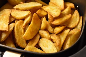 Frosne pommes frites i airfryer - lækre sprøde