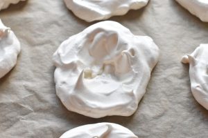 Mini pavlova - nem opskrift på marengs dessert