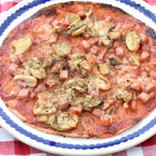 Tortilla pizza med skinke - nem opskrift