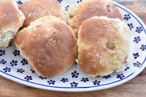 Hveder med rabarber & kardemomme - opskrift