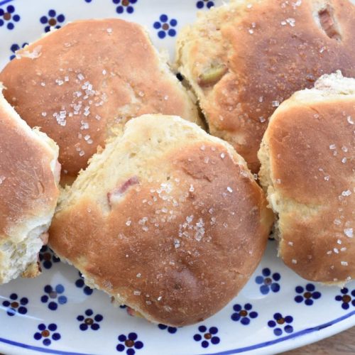 Hveder med rabarber & kardemomme - opskrift