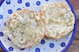 Hveder med rabarber & kardemomme - opskrift