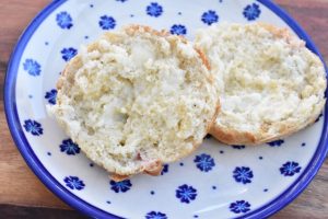 Hveder med rabarber & kardemomme - opskrift