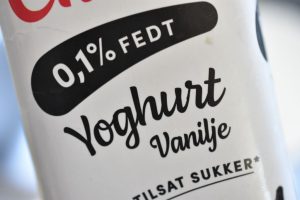 Vanilje muffins med frosting - nemme uden æg