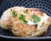 Fyldt kyllingebryst i airfryer - nem opskrift