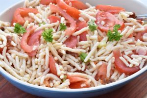 Pastasalat med soltørret tomat & tomater - nem