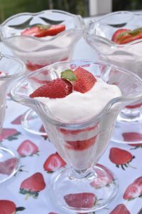 DSC_1692 • nogetiovnen.dk Jordbærmousse - nem lækker jordbær dessert