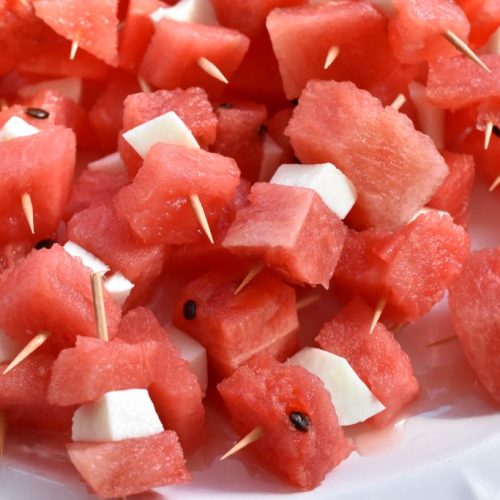 Spyd med melon og mozzarella - nem opskrift
