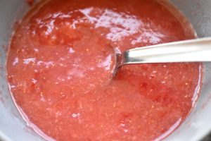 DSC_1685 • nogetiovnenstaging.com Jordbærpure opskrift - nem puré med jordbær