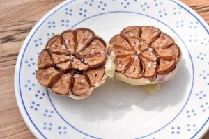 Bagte hvidløg i airfryer el. ovn - nem opskrift