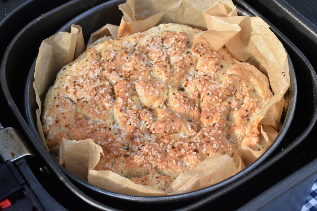 Foccacia brød i airfryer - opskrift på madbrød