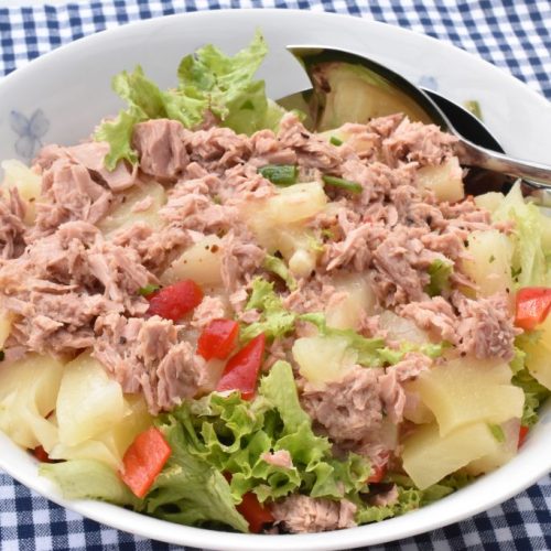 Salat med tun & ananas - nem tunsalat opskrift