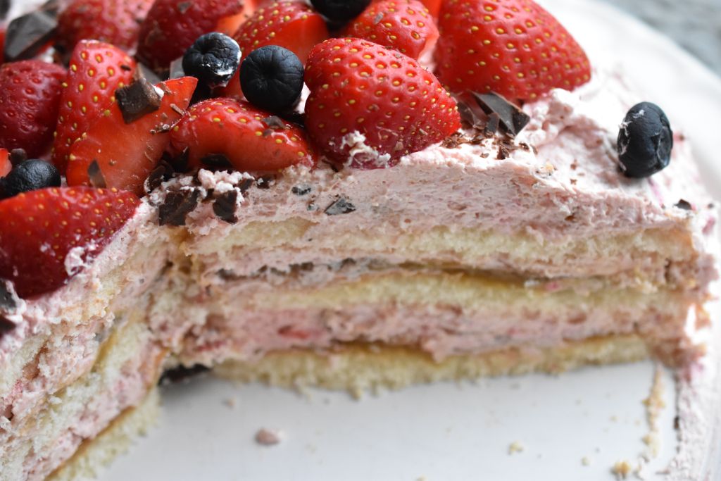 Sommerkage - nem opskrift på sommerlagkage