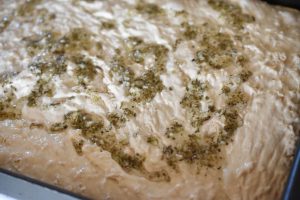 Koldhævet foccacia brød i bradepande - nemt