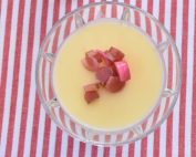 DSC_1817 • nogetiovnen.dk Panna cotta med råsyltede rabarber - nem