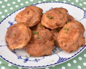 Fiskefrikadeller i airfryer - nem opskrift