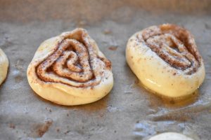 Kanelsnegle med færdig butterdej - nemme
