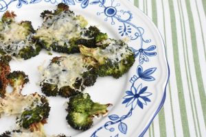 Broccoli i airfryer - knust broccoli m. parmesan