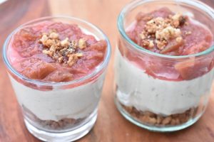 DSC_1785 • nogetiovnen.dk Nem cheesecake med rabarber & crumble drys