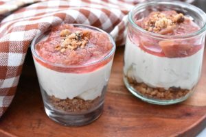 DSC_1794 • nogetiovnen.dk Nem cheesecake med rabarber & crumble drys